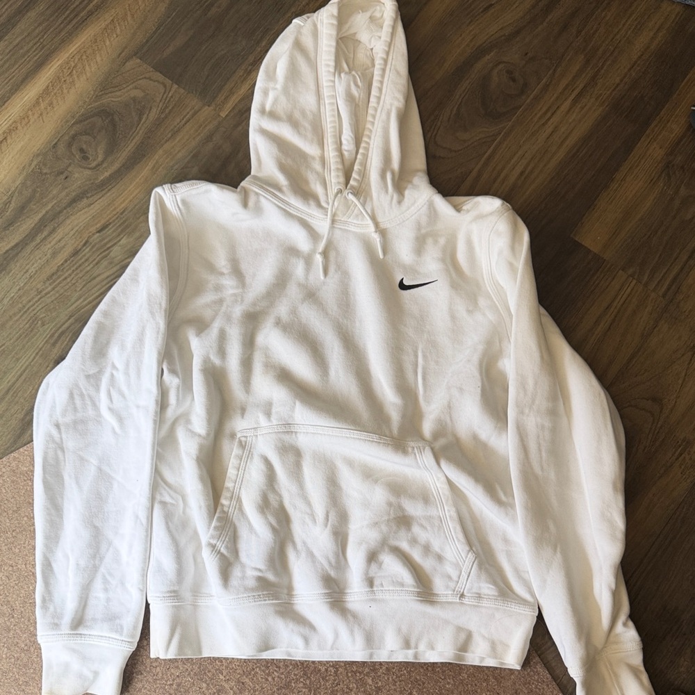Nike men’s Sportswear Club Fleece White Hoodie Pullover Size Medium